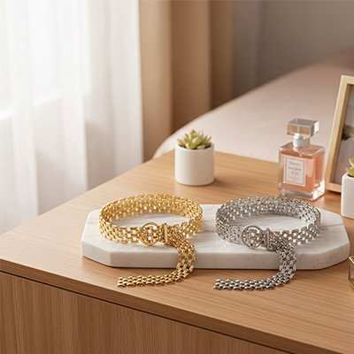 Ceinture femme élégante en mailles métalliques dorées sublimant la silhouette féminine
