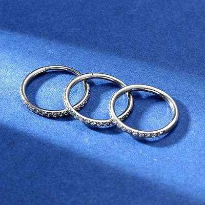 Piercing nez hypoallergénique pavé en or rose et argent, éclat discret et confort optimal pour peau sensible